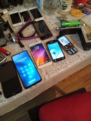 Telefoni, tablet e orologi