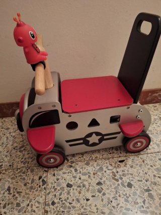 Correpasillos avión niños