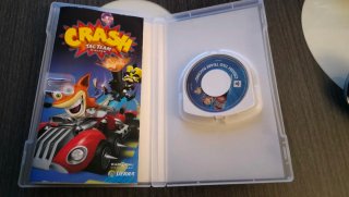 Crash Tag Team Racing PSP Essentials