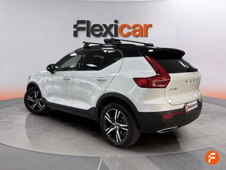Volvo XC40 2.0 D4 AWD R-Design Auto