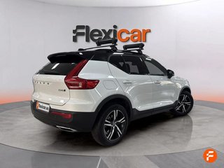Volvo XC40 2.0 D4 AWD R-Design Auto