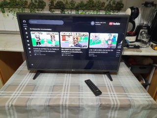 Televisor LG32 smart tv wifi inalambrica con caja