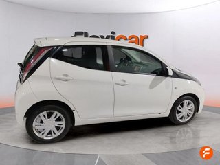 Toyota Aygo 1.0 70 x-play