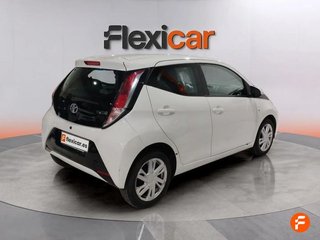 Toyota Aygo 1.0 70 x-play