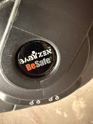 Silla de coche para bebé incluye base isofix