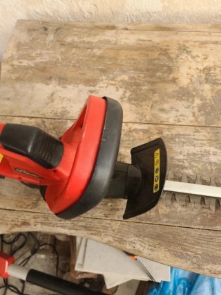 Tagliasiepe a batteria Pro Green