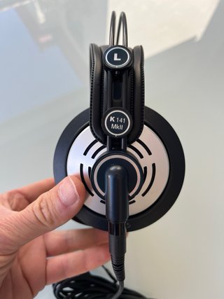 Auriculares Profesionales AKG K141 MKII