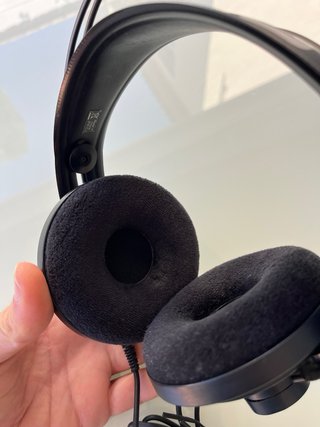 Auriculares Profesionales AKG K141 MKII