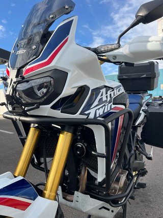 Honda Africa Twin Adventure tricolor