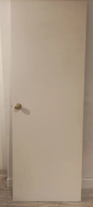 Puerta de Madera Pintada