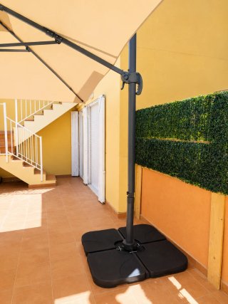 Parasol grande 3x4m con base incluida NUEVA