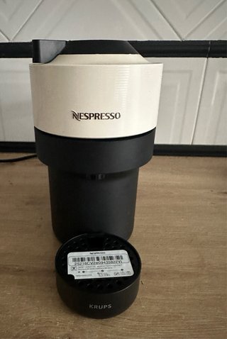 Cafetera Nespresso Vertuo Blanca