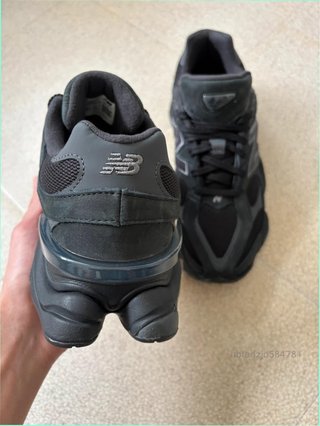New Balance 9060 Negro Talla 37