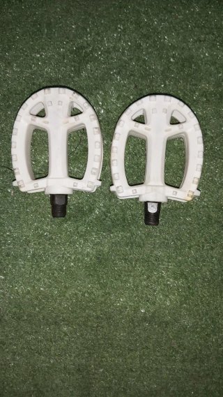 Pedales BMX Rojos y Blancos