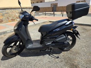 Peugeot Tweet 125cc Negra