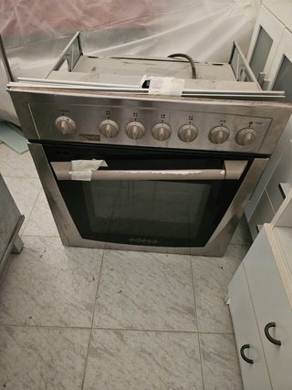 Vitrocerámica Edesa 4 fuegos con horno