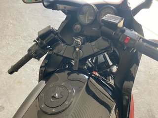 Kawasaki GPZ900R Clásica 1990