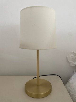 Lámpara de mesa El Corte Inglés dorada