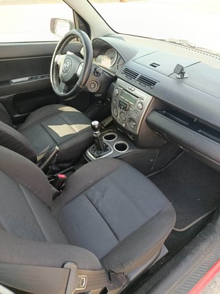 Mazda 2 2006