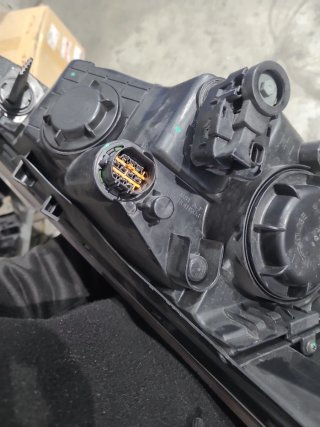 Faro Izquierdo Hyundai i20
