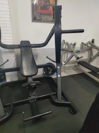 Máquina Press Pecho Gimnasio
