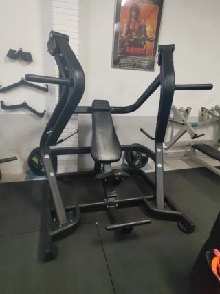 Máquina Press Pecho Gimnasio
