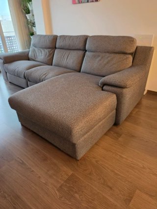 Sofá modular gris tela