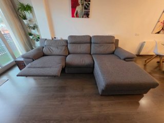 Sofá modular gris tela