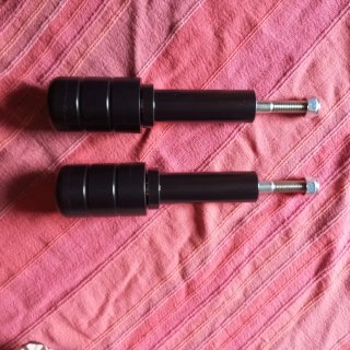 Protectores de motor nuevos.