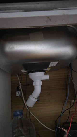 Placa de gas Beko 2 fuegos y fregadero pequeño