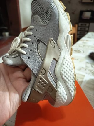 Nike Huarache Donna Grigio Bianco Taglia 37.5