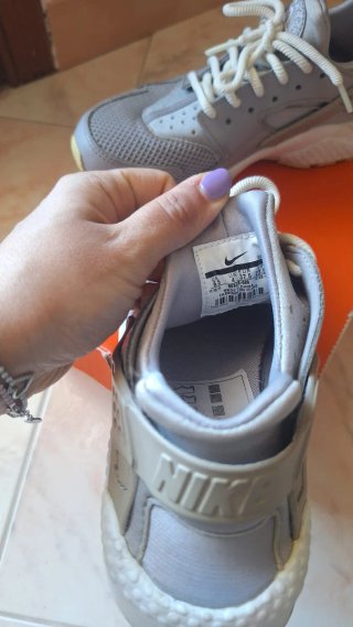 Nike Huarache Donna Grigio Bianco Taglia 37.5