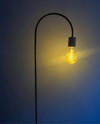 Lampada da terra Sklum in metallo e legno