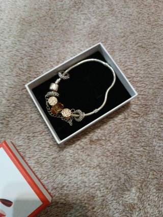Pulsera estilo Pandora con charms
