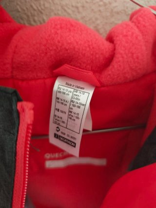 Abrigo niña rojo y negro talla 14/15 años