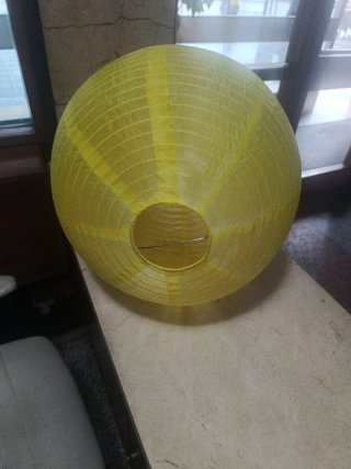 Lámpara globo Amarilla