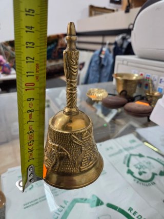 Campana de bronce