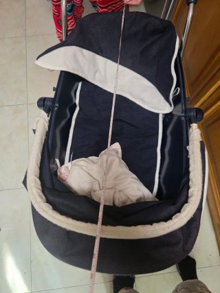 Carrito de muñecas clásico