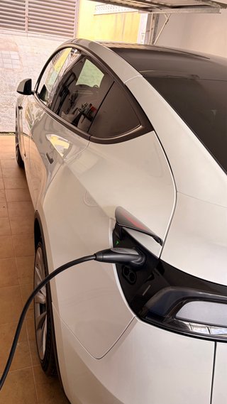 Tesla Model Y premium 2026