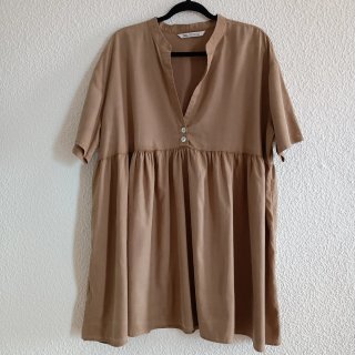 Vestido Zara Beige/Marrón