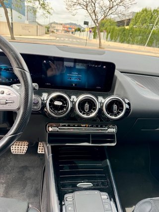 Mercedes-Benz GLA AMG LINE 2021