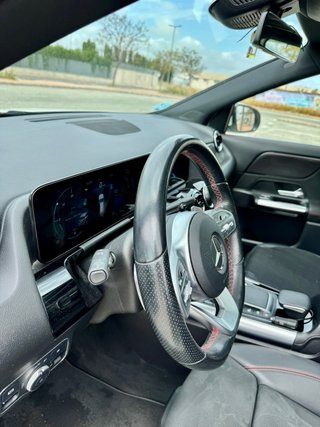 Mercedes-Benz GLA AMG LINE 2021