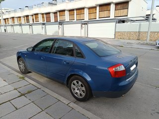 Audi A4, año 2001, 146.000 kms, gasolina, 130 cv