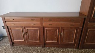 Muebles comedor. Estantería, cómoda, mesa y sillas