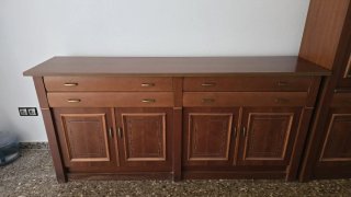 Muebles comedor. Estantería, cómoda, mesa y sillas
