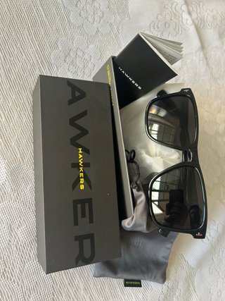 Gafas de sol Hawkers negras nuevas