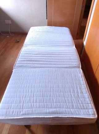 Sillón-cama blanco