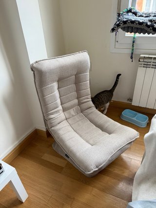 Sillón Cozy regulable, base giratoria. buen estado