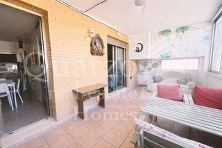 Piso en venta en Monserrat