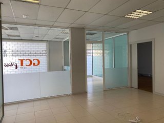 Local comercial en alquiler en Eixample Sud – Migdia en Girona